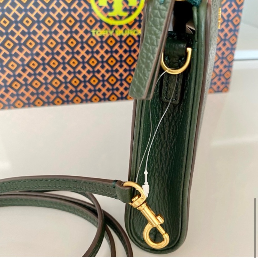 🍀🌼NEW🌼Tory Burch crossbody bag/shoulder bag/green/leather - Picture 3 of 6